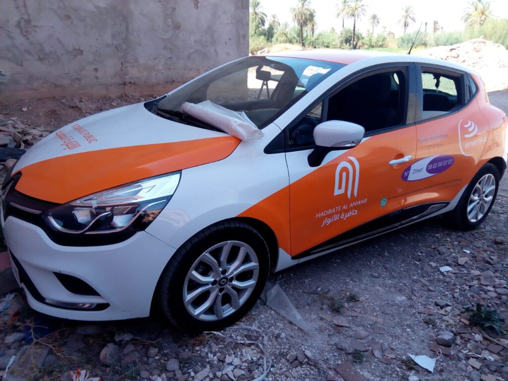 Personnalisation des véhicules : l'impact des habillages sur la visibilité des marques à Marrakech