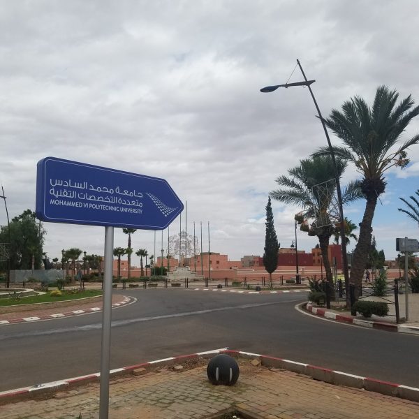 Les étapes pour créer une signalétique cohérente et harmonieuse pour votre entreprise au Maroc
